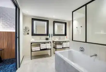 Crowne Plaza Euralille, An Ihg - 49