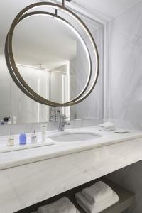Radisson Blu Park Athens - 50