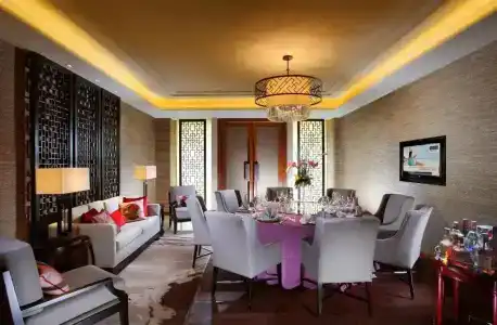 Pullman Oceanview Sanya Bay Resort & Spa - 14