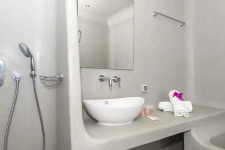 Blue Waves Suites & - 114
