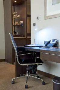 Ramada Downtown Abu Dhabi - 14