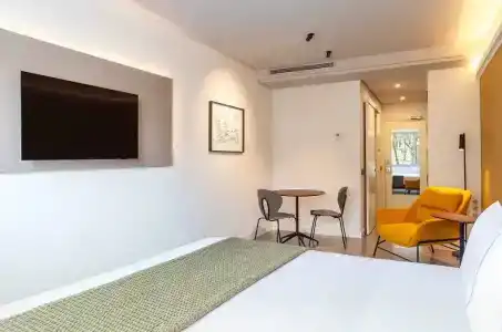 Suites Viena Plaza de España - 53
