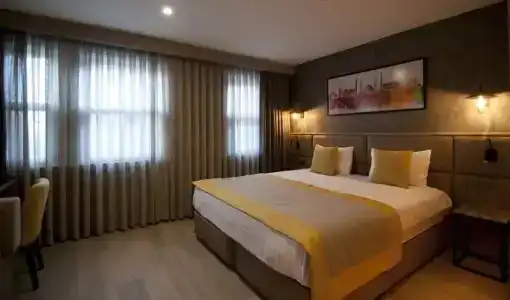Seraglio & Suites - 90