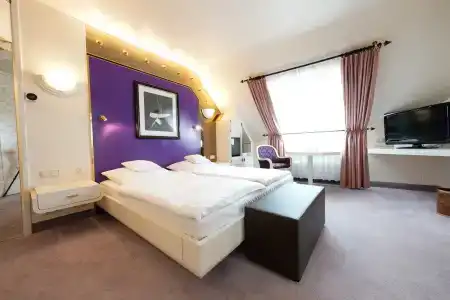 Bayerischer Hof - 3