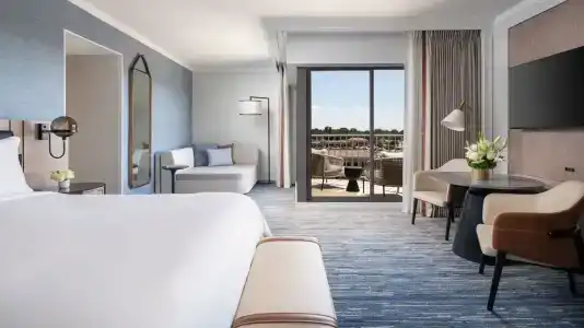 Four Seasons Resort and Club Dallas at Las Colinas - 4