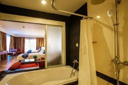 Floral · Dolphin Circle Pattaya - 63