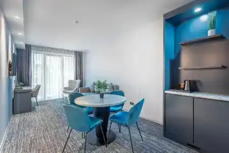Ramada by Wyndham Tbilisi Old City - 40