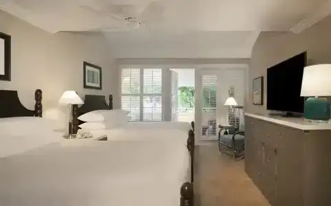 Pier House & Spa - 74