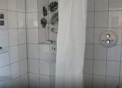 Max Hostel - 73