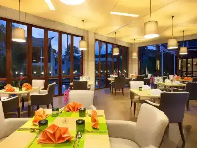 Graceland Khaolak Beach Resort- Sha Extra Plus - 14