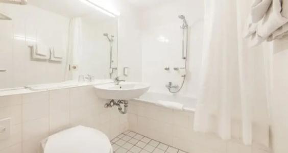 Sure by Best Western Muenchen Hauptbahnhof - 69