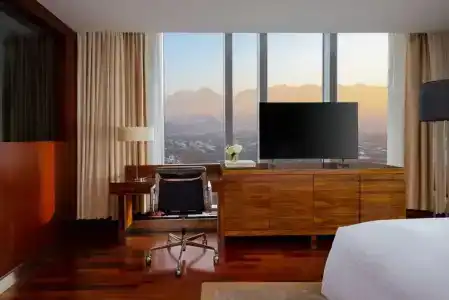 Ritz-Carlton - 52