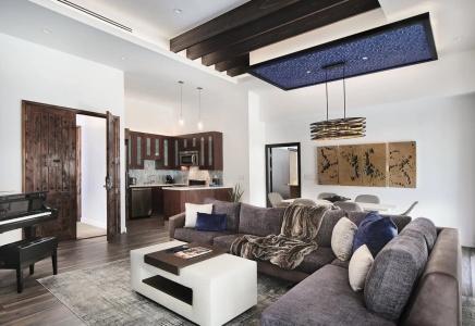 Sunset Marquis - 101