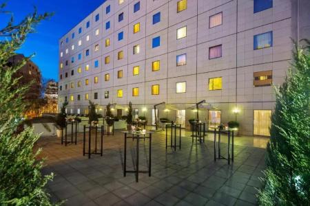 Athenee Palace Hilton Bucharest - 36