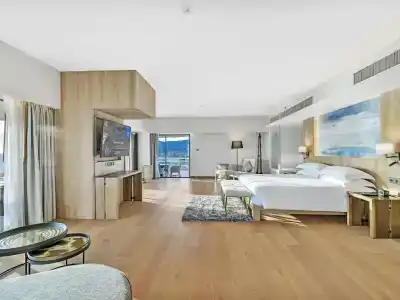 Hilton Phuket Arcadia Resort & Spa - Sha Plus - 85