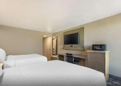 Clarion Inn - 51