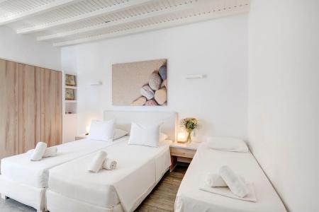 Makis Place - 53