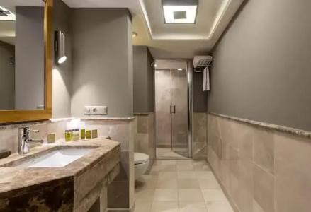 Doubletree by Hilton Van - 60