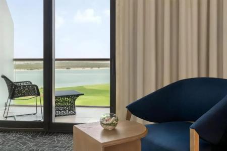 Crowne Plaza Yas Island, An Ihg - 10