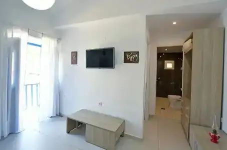Douskos Guesthouse - 218