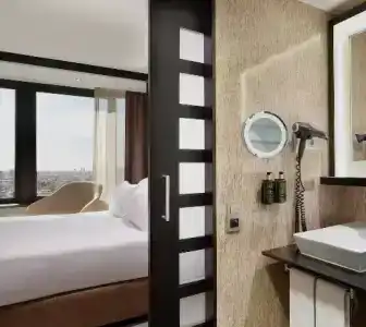 Melia Barcelona Sarriá - 65