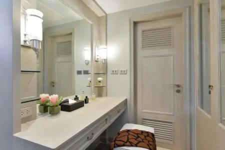 Centre Point Sukhumvit 10 - 106