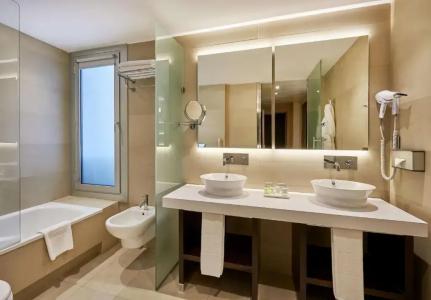 Nh Sants Barcelona - 75