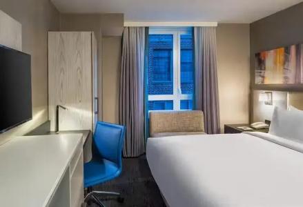 Doubletree By Hilton New York Times Square West - 50