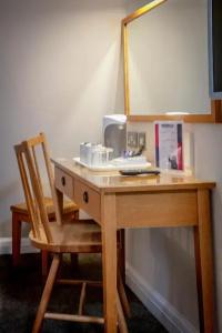 Queensway, Sure Collection by Best Western - 20