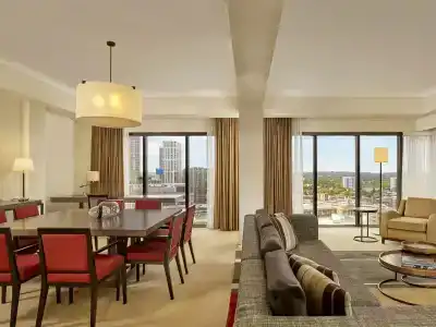 Hyatt Regency Birmingham - 54