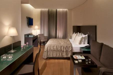 o&b Athens Boutique - 7