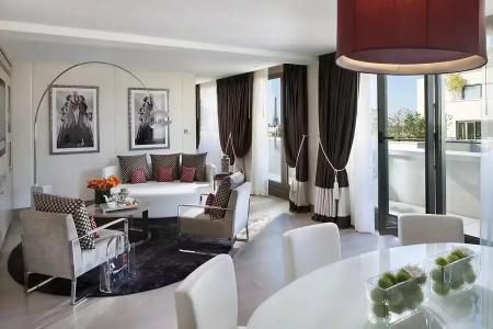 Mandarin Oriental - 66