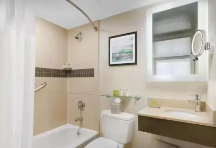 DoubleTree by Hilton - Chelsea - 19
