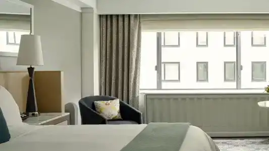 Loews Regency New York - 59