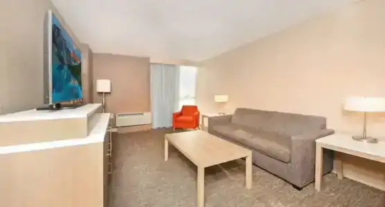 DoubleTree by Hilton Virginia Beach - 55