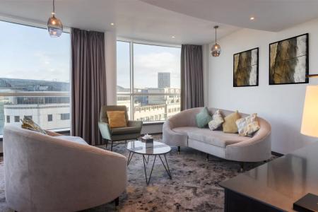Hilton Cardiff - 9