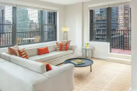 Fifty & Suites by Affinia - 69