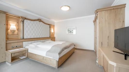 Trofana Royal - 54