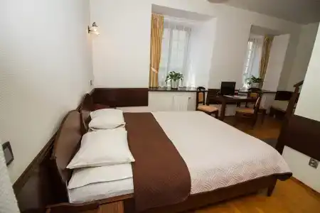 Палац - 24