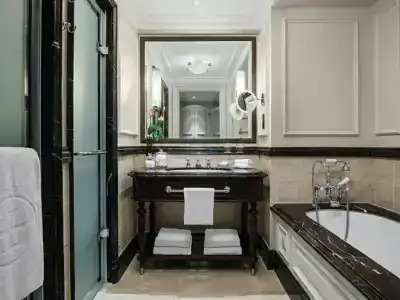The Langham London - 11