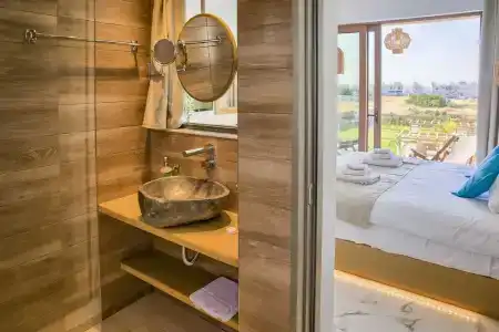 Alia Luxury Suites - 91