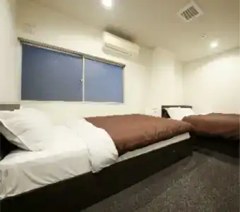 Roots Hostel - 33
