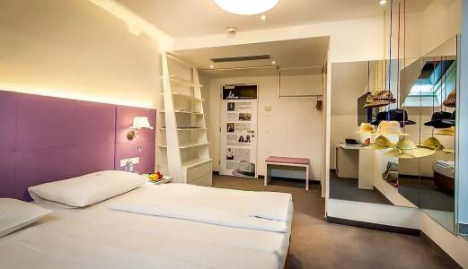 Boutique Donauwalzer - 49