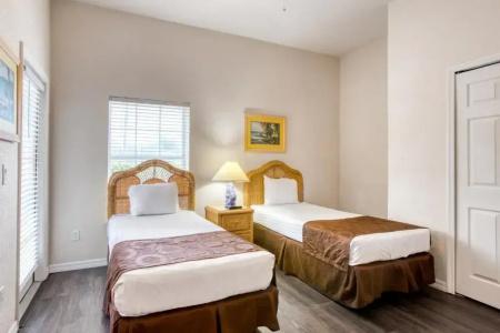 Bahama Bay - Near Disney - 101
