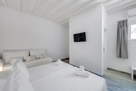 Makis Place - 51