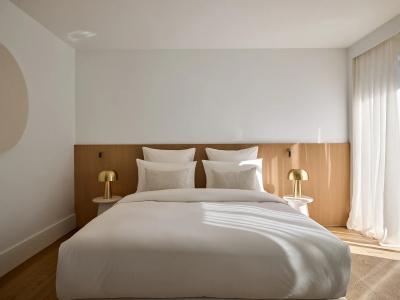 Vouliagmeni Suites - 53