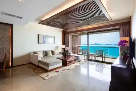 Pullman Oceanview Sanya Bay Resort & Spa - 13