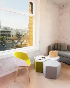 Yale - 27