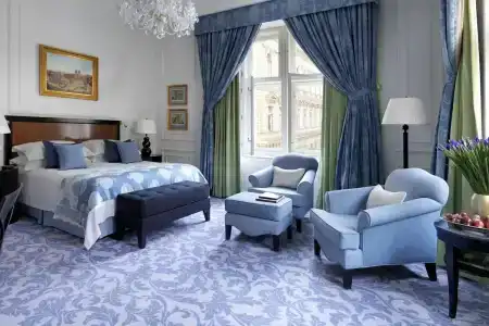 Four Seasons Prague - 13