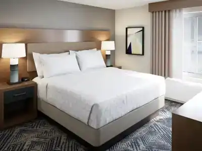 Hawthorn Suites by Wyndham DFW Airport North - 26